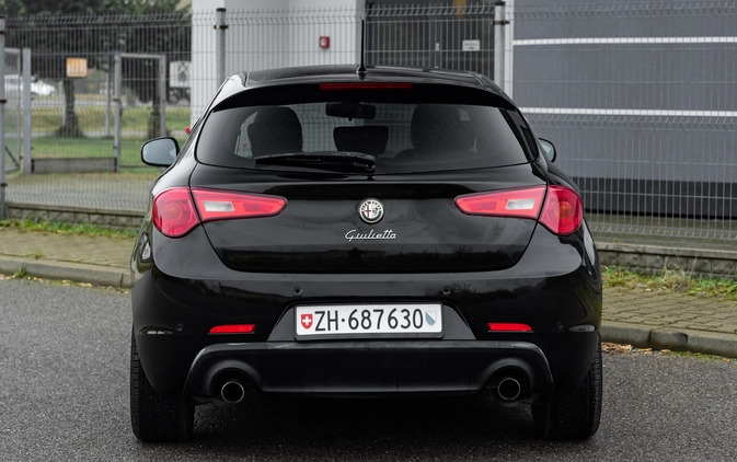Alfa Romeo Giulietta cena 38900 przebieg: 180000, rok produkcji 2010 z Wyszków małe 562